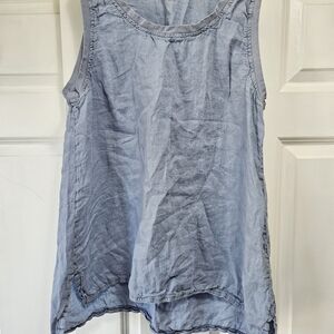 Light Blue Sleeveless Women's Top